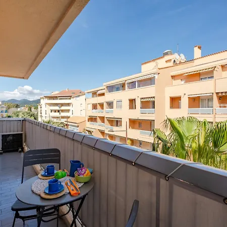 Apartmán Le Christina By Interhome *